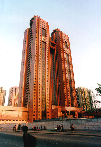 hotelkor(NKoreanHotel).jpg (88444 bytes)